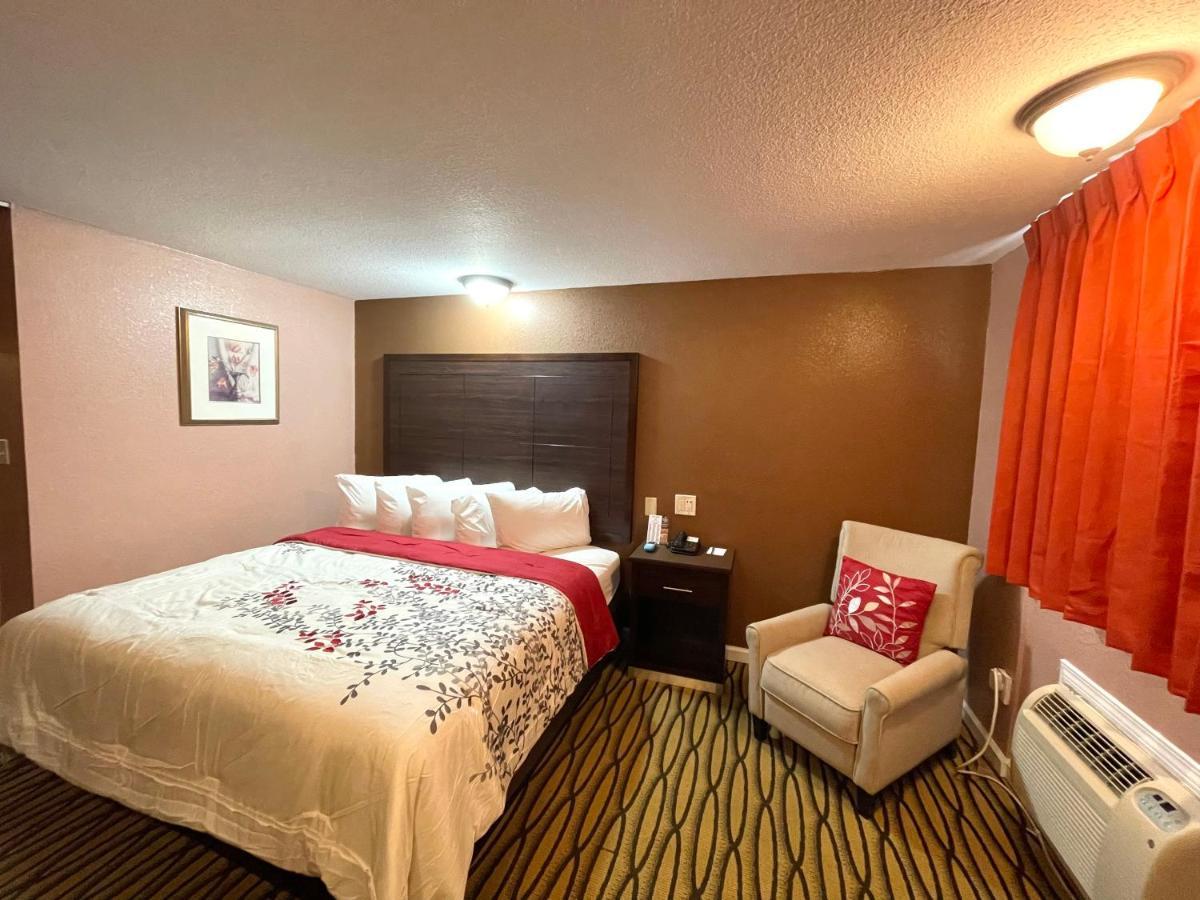 Annie Oakley Motel Oakley Exterior foto